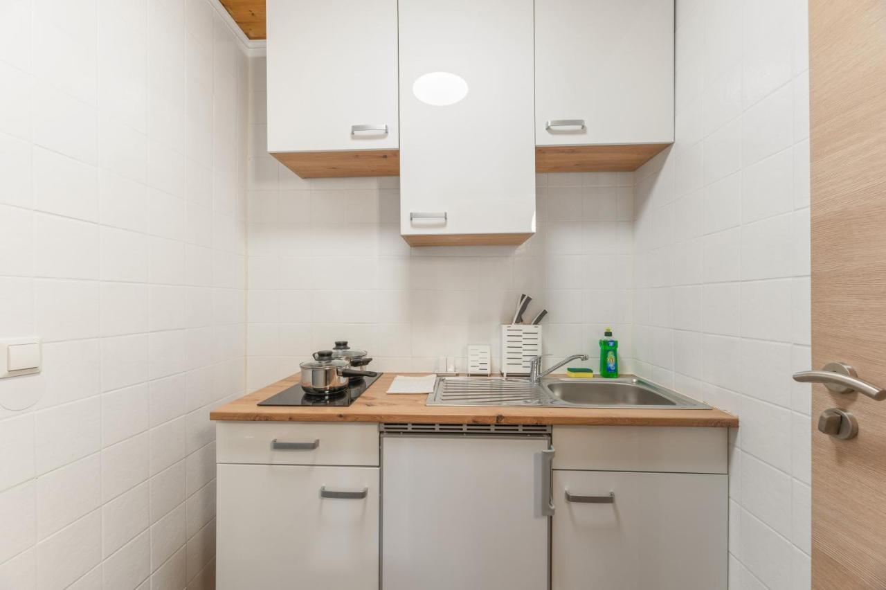 Home2Stay Apartmenthaus Heilbronn City Kitchen Parking Highspeed Wifi Washroom Exterior photo