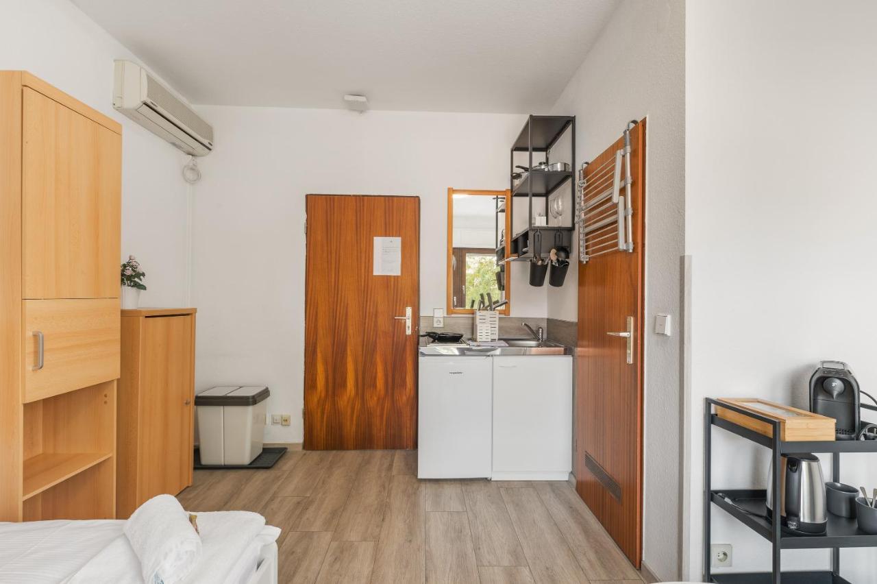 Home2Stay Apartmenthaus Heilbronn City Kitchen Parking Highspeed Wifi Washroom Exterior photo