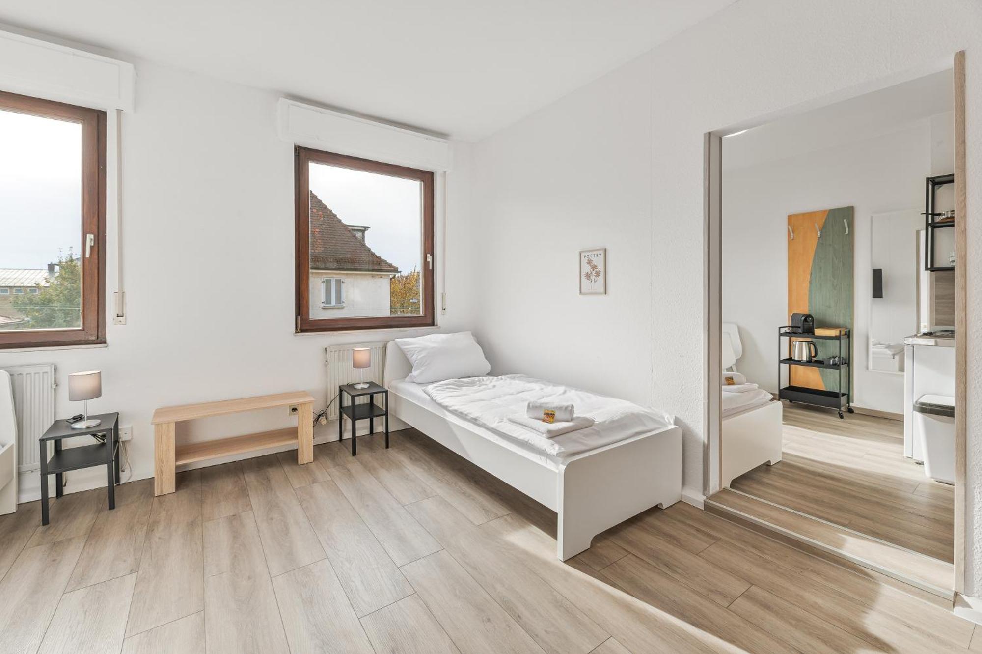 Home2Stay Apartmenthaus Heilbronn City Kitchen Parking Highspeed Wifi Washroom Exterior photo