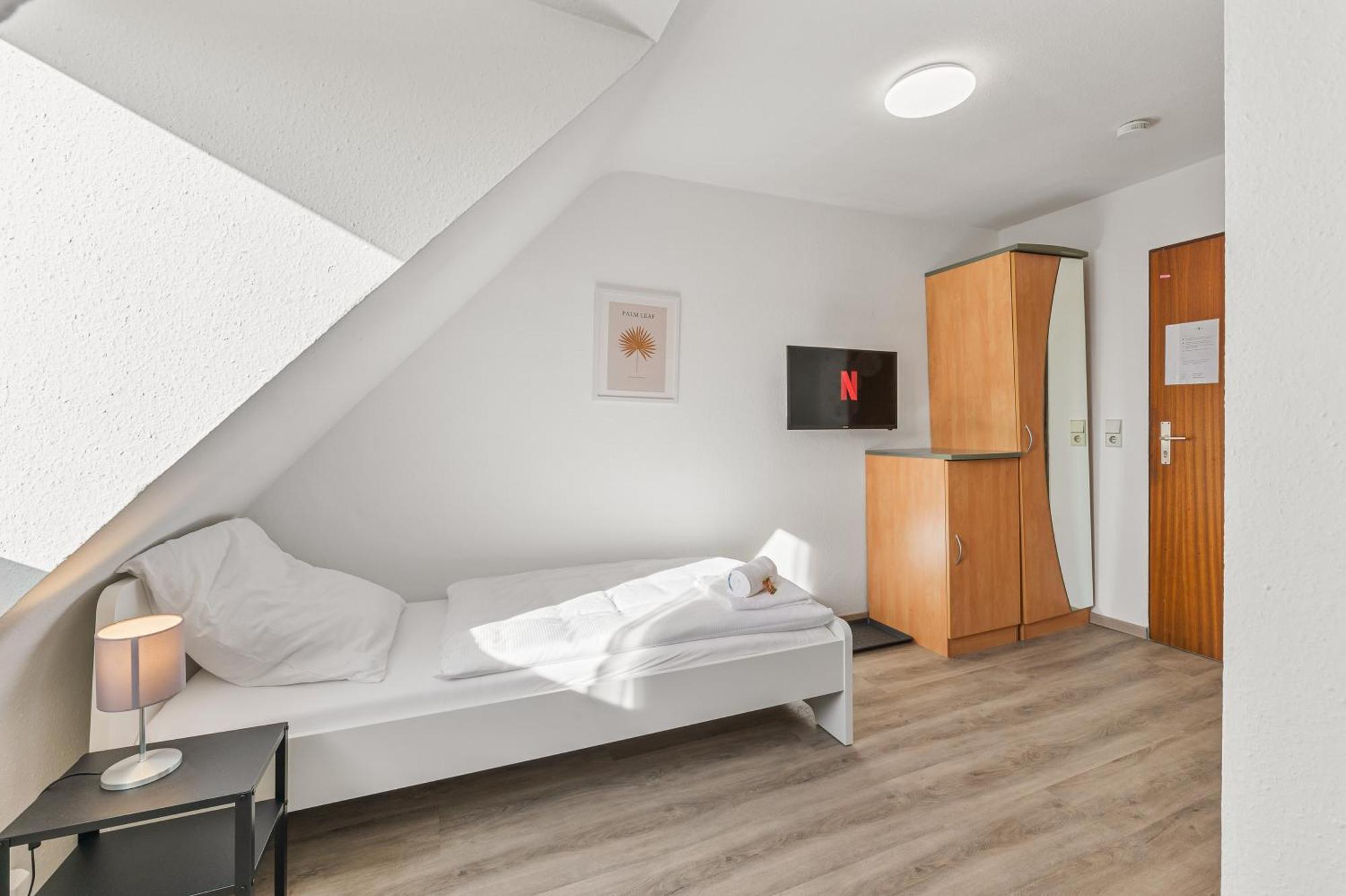 Home2Stay Apartmenthaus Heilbronn City Kitchen Parking Highspeed Wifi Washroom Exterior photo